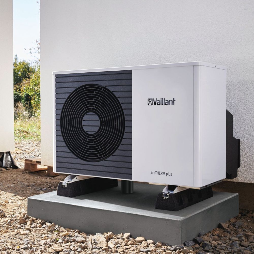 Vaillant aroTHERM Plus 3.5kW Air-To-Water Heat Pump